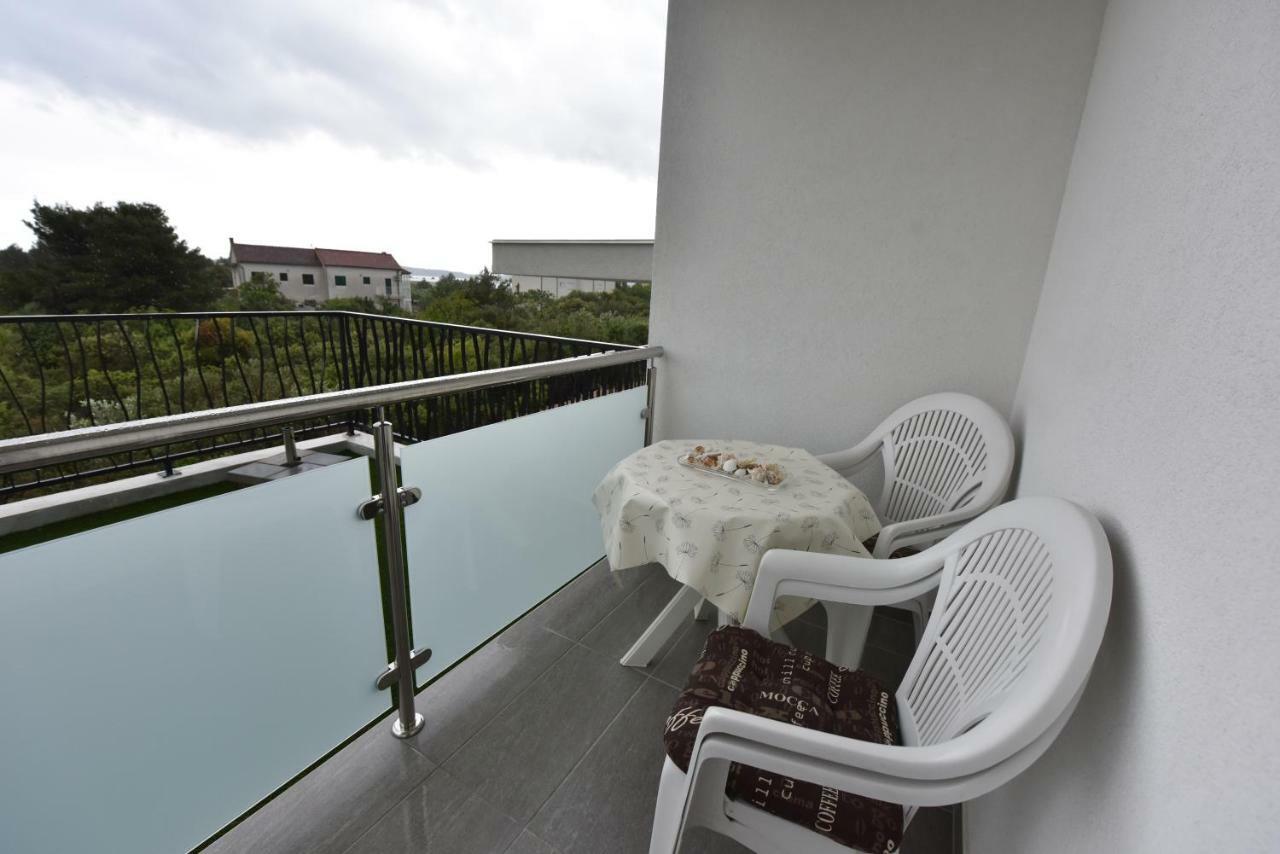 Family Apartments Podsolarsko シベニク エクステリア 写真